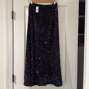 NWT Women's Old Navy Black Sequin Sparkle  Maxi Skirt